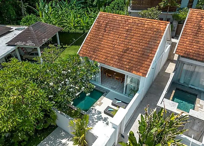 White * バリ島